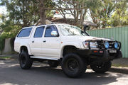 2004 Toyota Hilux SR5 (4x4)