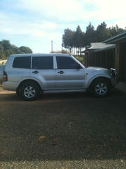 Mitsubishi Pajero GLX Plus LWB