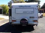 18 FOOT WINDSOR DYNASTY ESCAPE